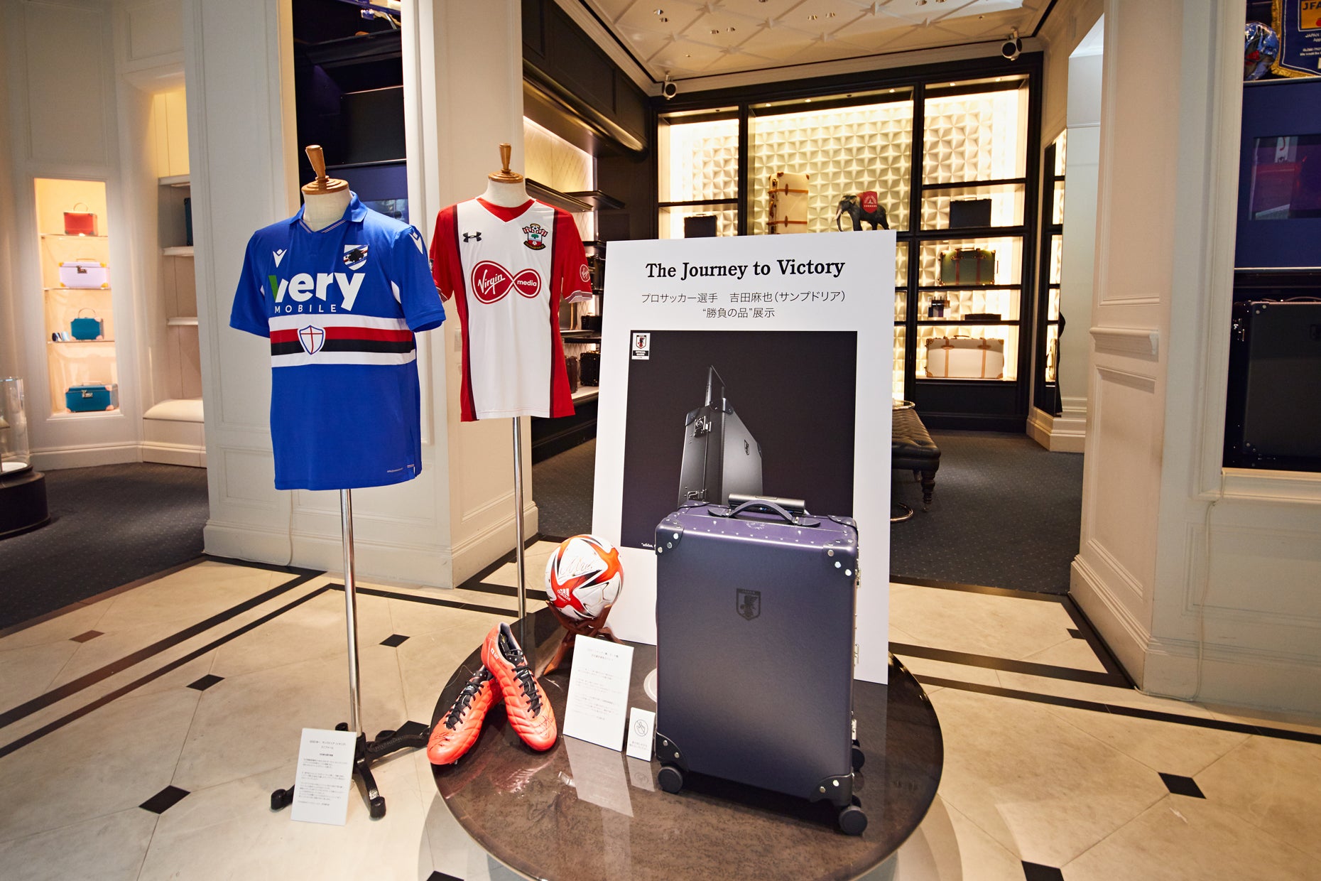 サンプドリア 吉田麻也選手「The Journey to Victory」展 グローブ