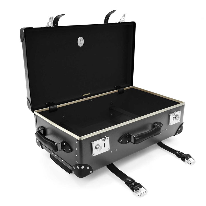 センテナリー · ミディアム チェックイン | チャコール/ブラック/クロム