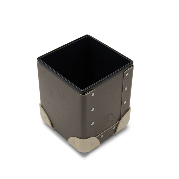 ホームコレクション · ラージペンホルダー | ノーブルブラウン/アイボリー/クロム