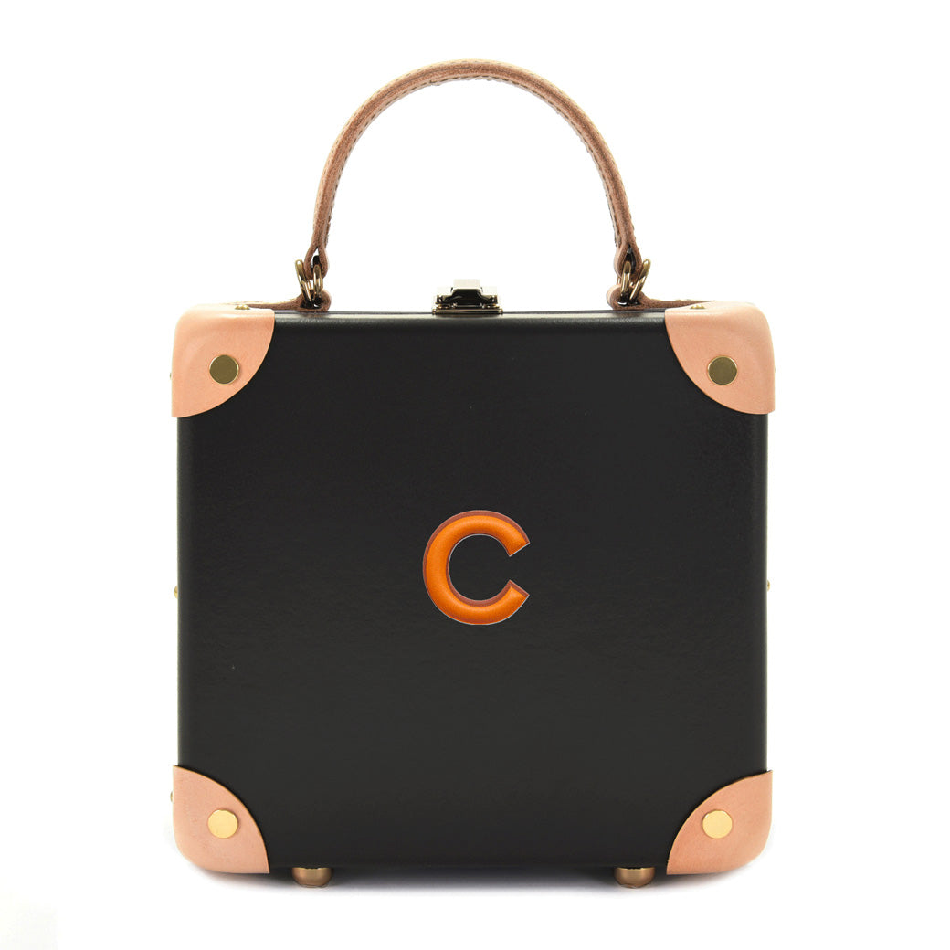 レザーステッカー · アルファベット C | オレンジ/ブラウン