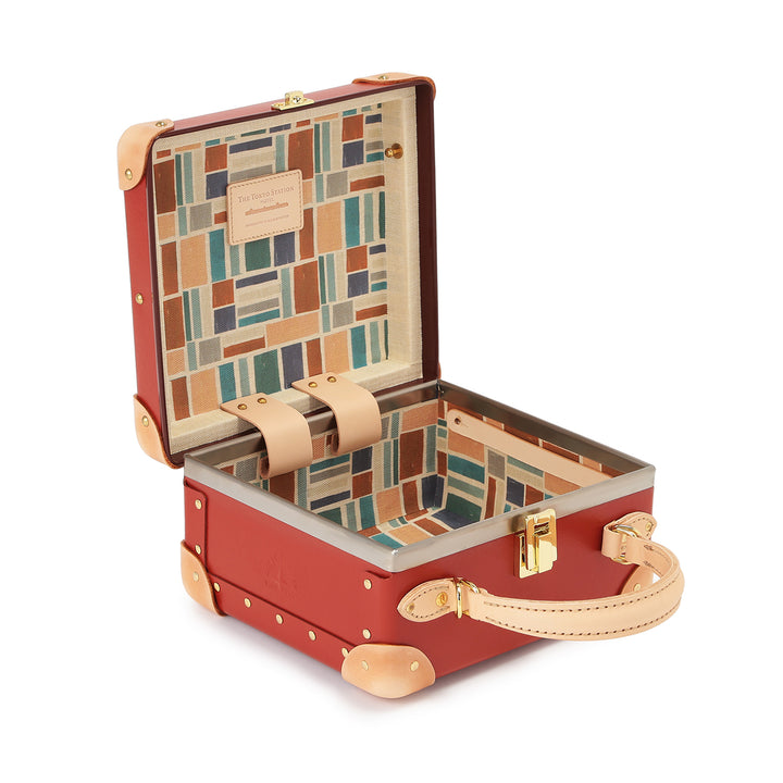 The Tokyo Station Hotel · ザ・ロンドン・スクエア | レッド/ナチュラル