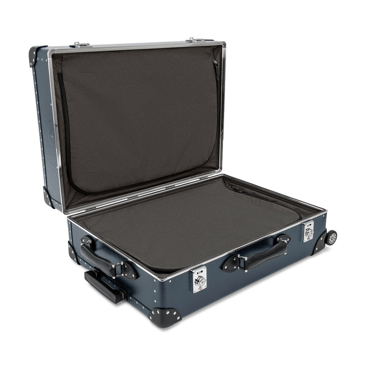 メトロポリス · ラージチェックイン - 4 ホイール | アドミラルネイビー/ブラック/クローム