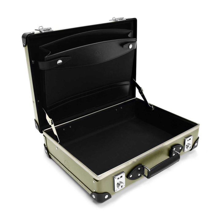 センテナリー · アタッシェ | オリーブ/ブラック/クロム