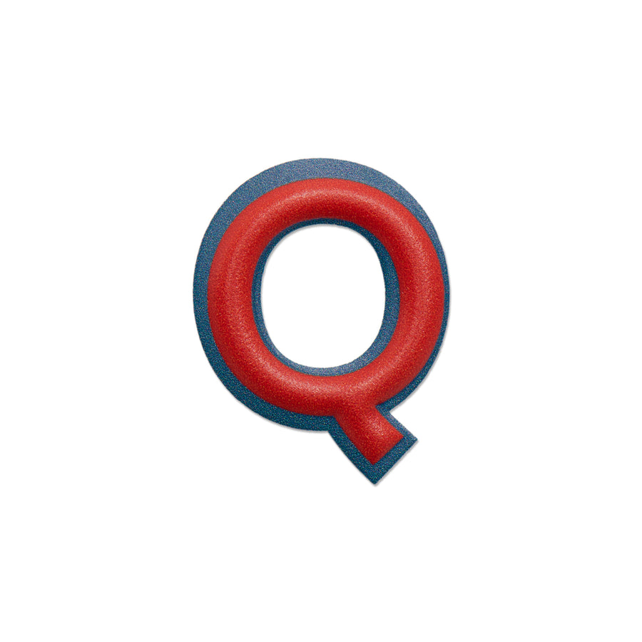 アルファベット · レザーステッカー | レッド/ペトロールブルー | Q – first image