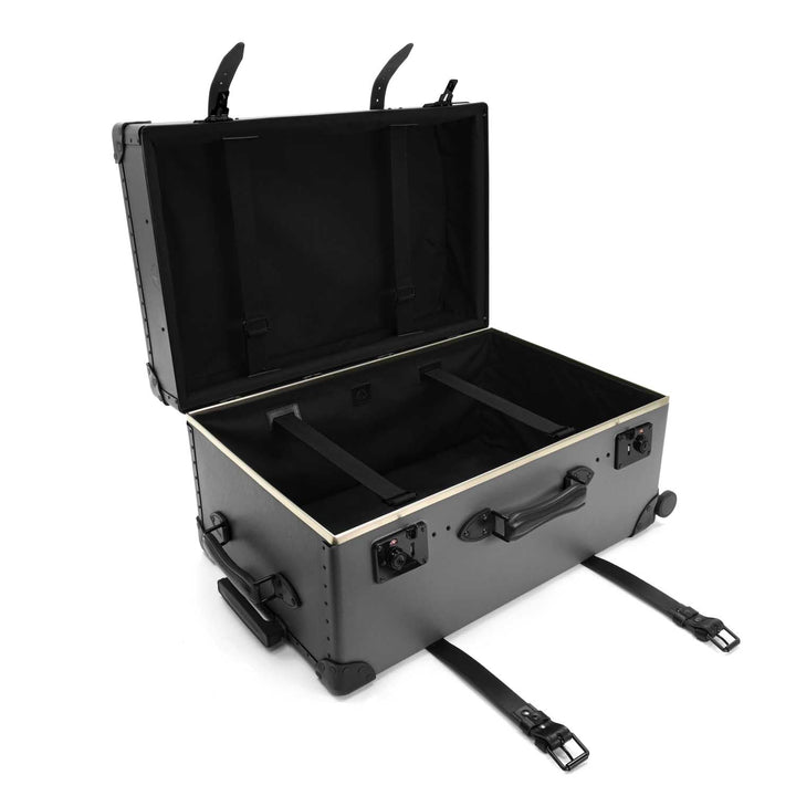 センテナリー · エクストララージトランク | チャコール/ブラック/ブラック