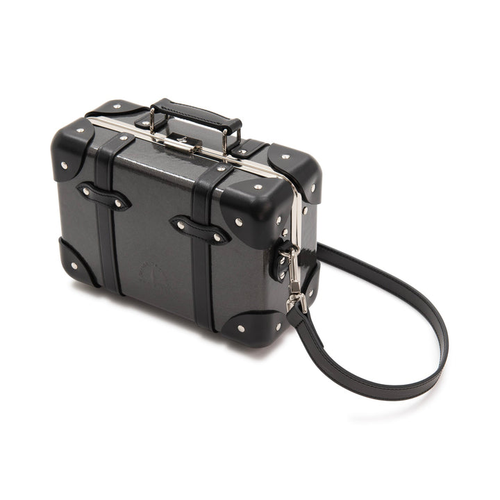 キャビア · マイクロケース | キャビア/ブラック/クロム