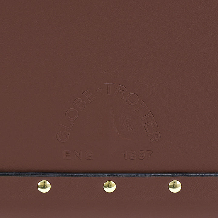 センテナリー125 · キャリーオン - 4ホイール | ヘリテージ ブラウン/チョコレート