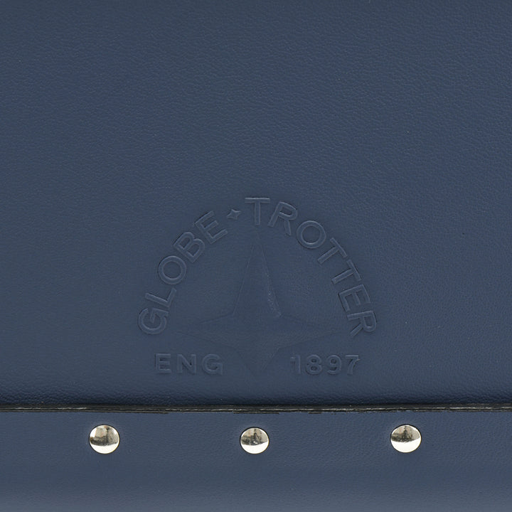 センテナリー125 · キャリーオン - 4ホイール | ヘリテージ ブルー/ネイビー